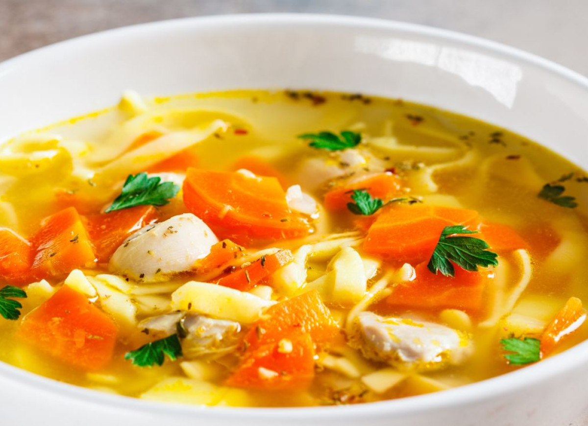 rosół z suszonymi grzybami