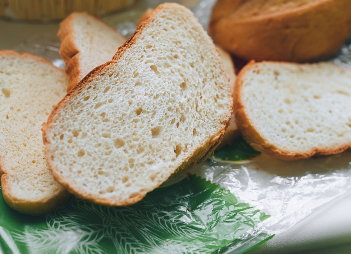 jak odświeżyć czerstwy chleb