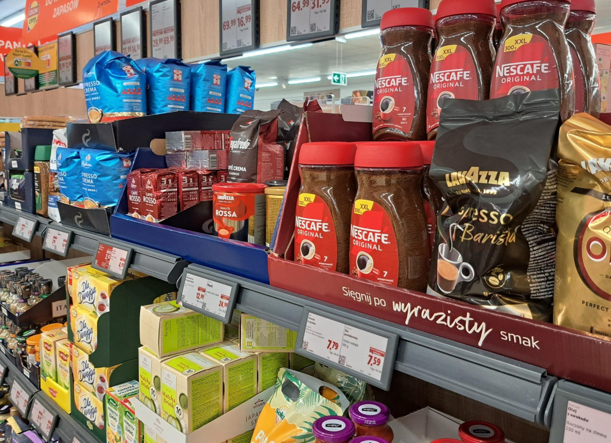 kawa lavazza czarna
