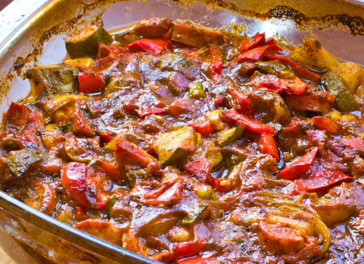 pieczone ratatouille z kiełbasą
