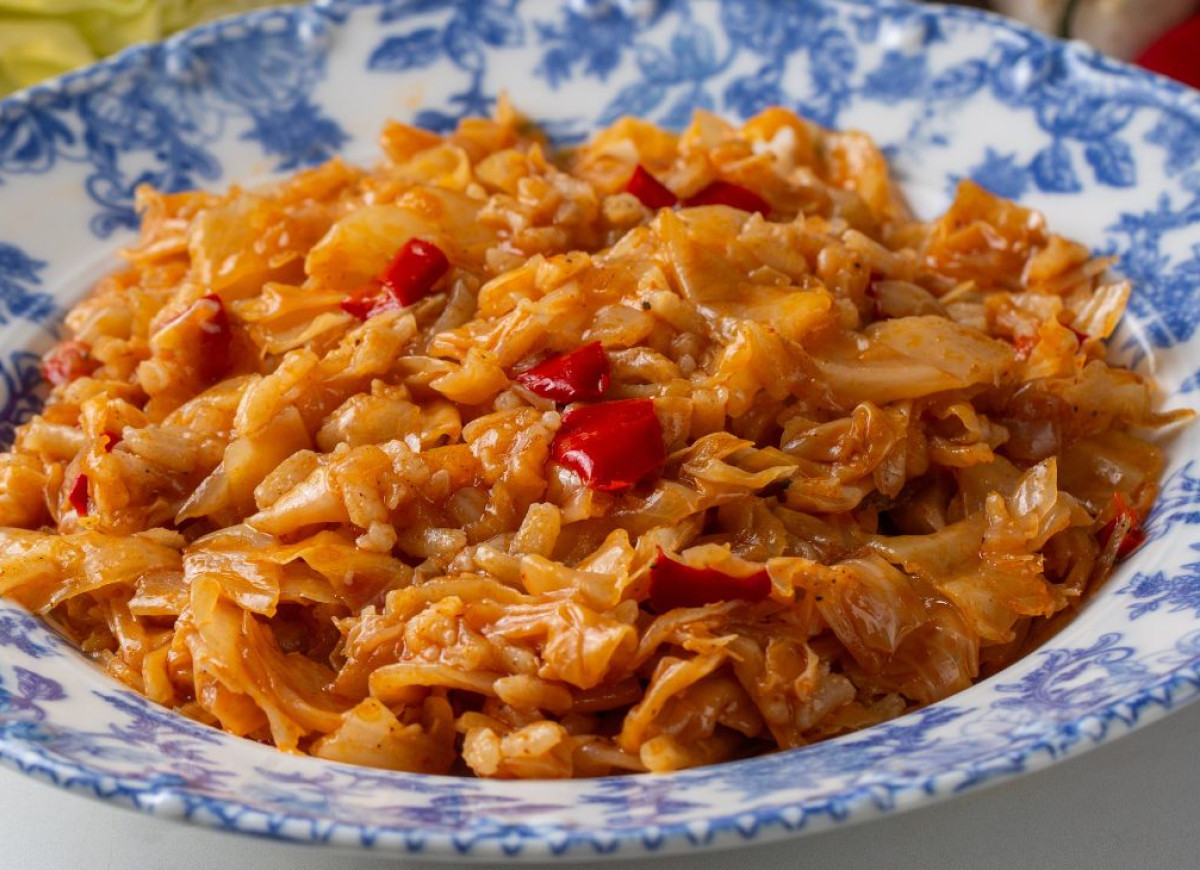 turecki bigos z pomidorami - kapuska