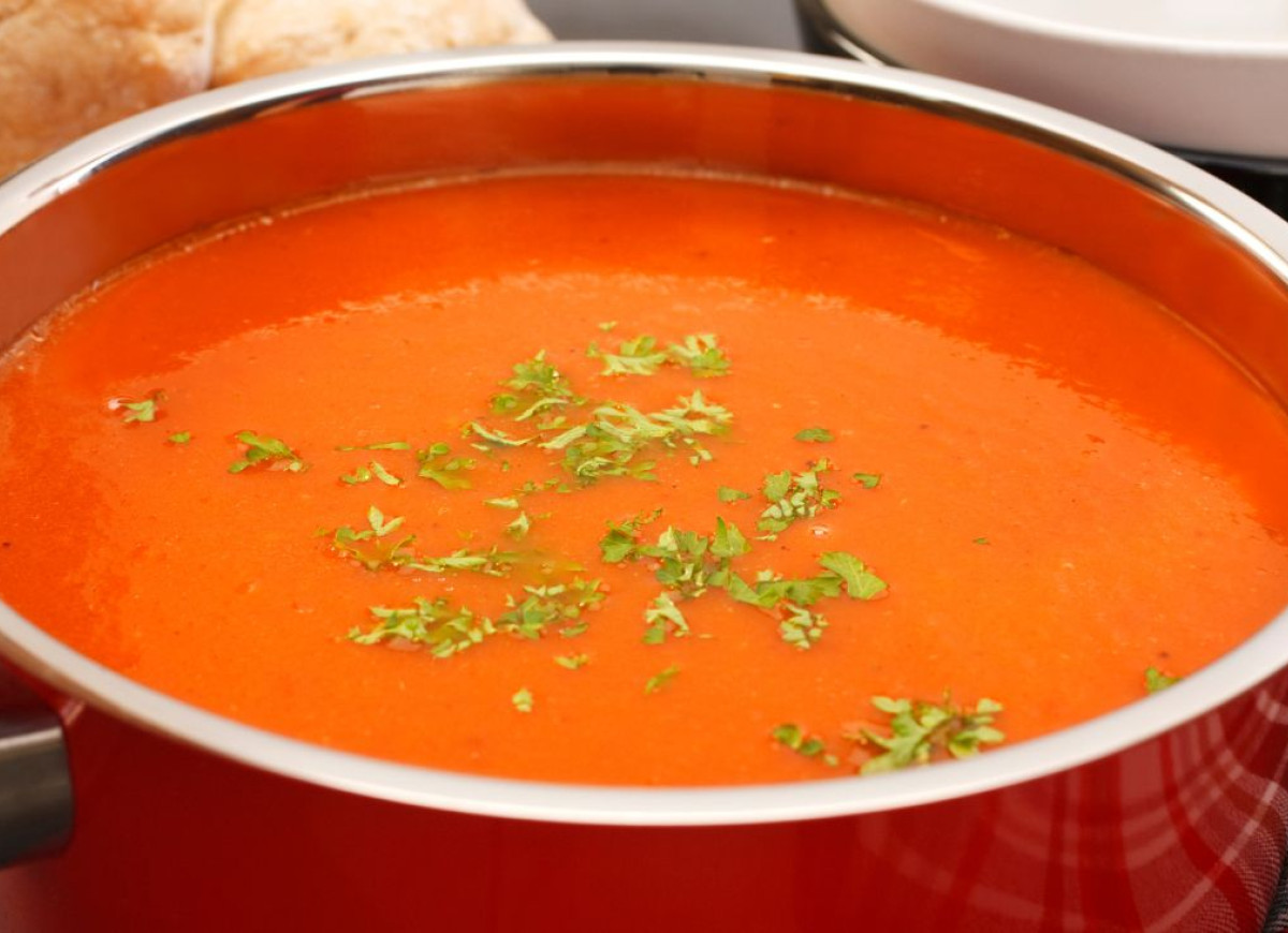 zupa pomidorowa ze świeżych pomidorów