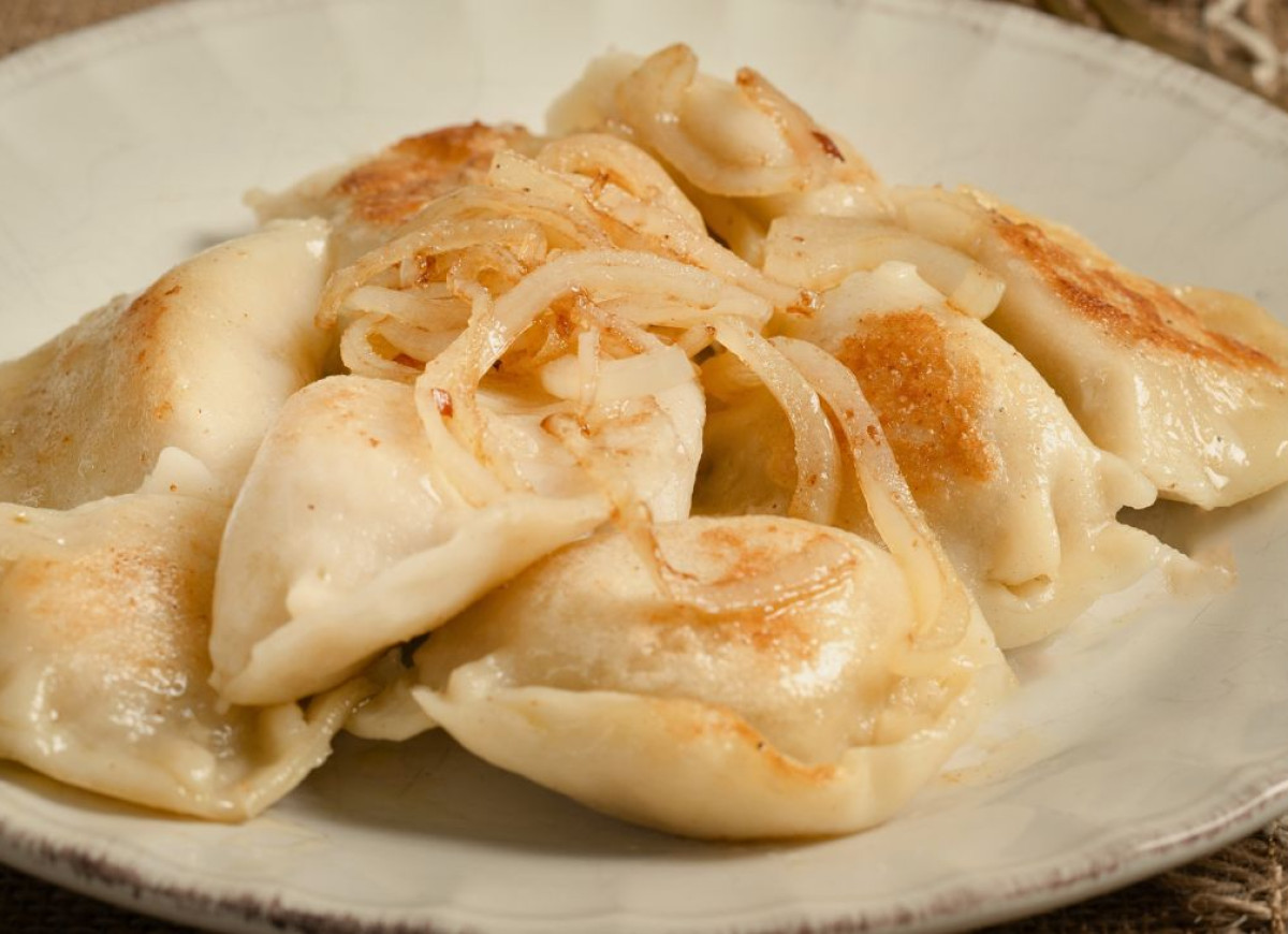 idealnie cienkie ciasto na pierogi bez wałka