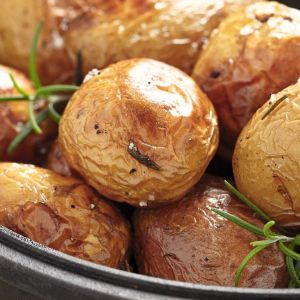 pieczone młode ziemniaki