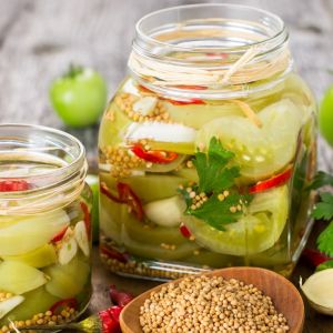 sałatka z zielonych pomidorów