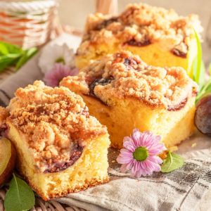 ciasto-drozdzowe-na-smietanie