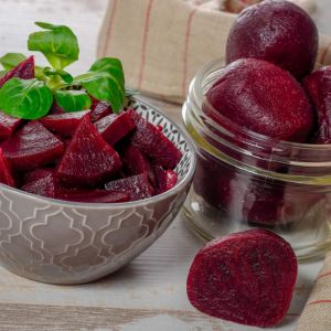 gotowanie-burakow-z-sokiem-z-pomaranczy