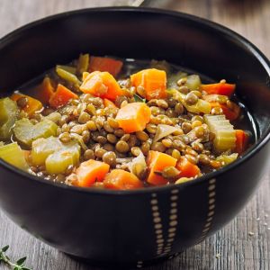 hiszpanska-zupa-z-soczewicy