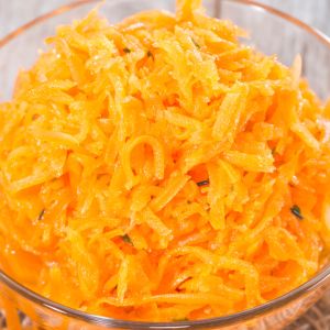 surowka-z-marchewki-z-tahini