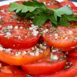 salatka-pomidorowa