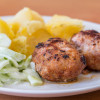 kotlet-mielony-z-ziemniakami