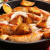pieczona-kielbasa-z-ziemniakami