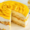 tort-z-kremem-i-mango