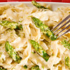 makaron-ze-szparagami-w-sosie-gorgonzola